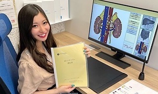 メタトロン ホリスティック 〜未来の人間ドック!先端テクノロジー装置「メタトロン」による健康管理〜 へお越しいただいた YouTuber みゅう 様のお写真
